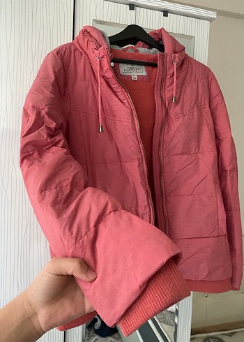 Mavi Pembe Kapüşonlu Kadın Mont
