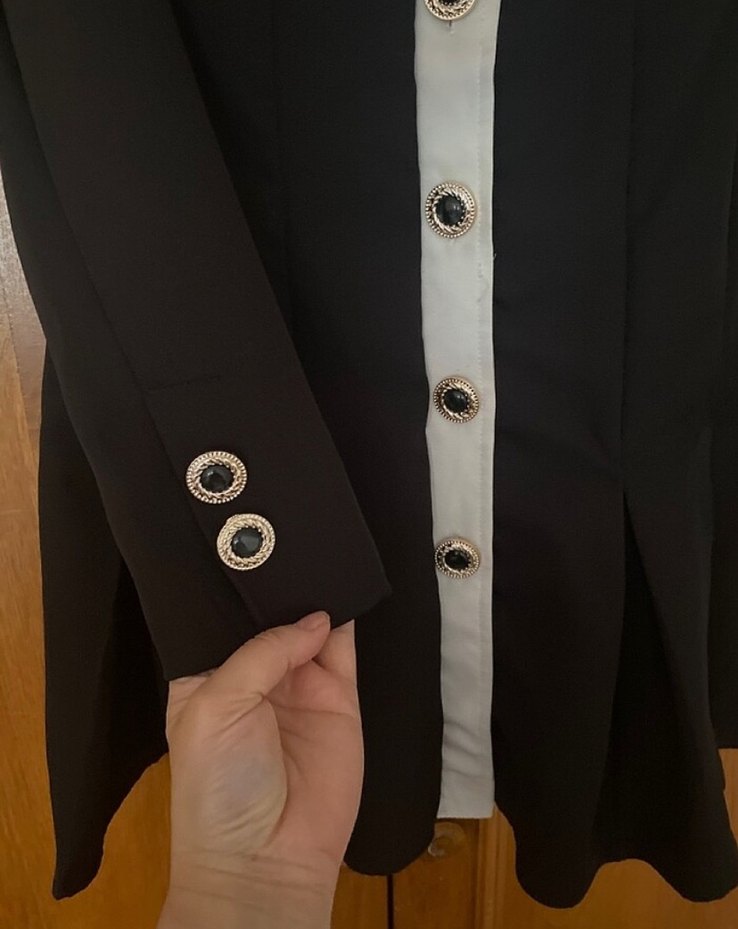 Düğmeli Siyah Midi elbise - Görsel 3