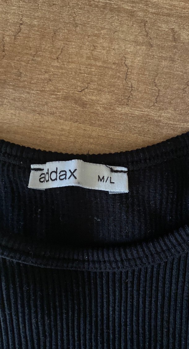 Siyah Yüksek Yakalı Kadın Denim Atlet - Görsel 2