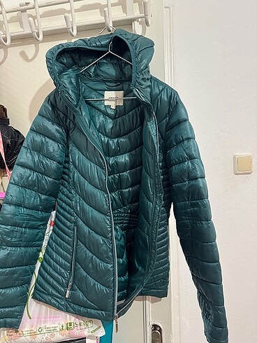 Koton marka kapüşonlu mevsimlik mont