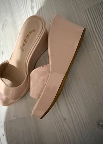 Bej Rugan Kadın Dolgu Topuk Terlik - Görsel 2