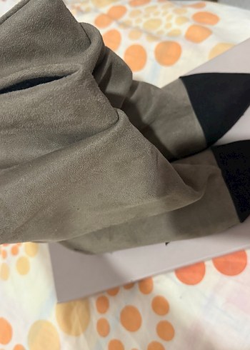 Bej Süet Kadın Dizaltı Çizme - Görsel 2