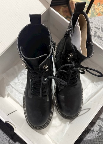 Catwalk bot kutusunda - Görsel 4