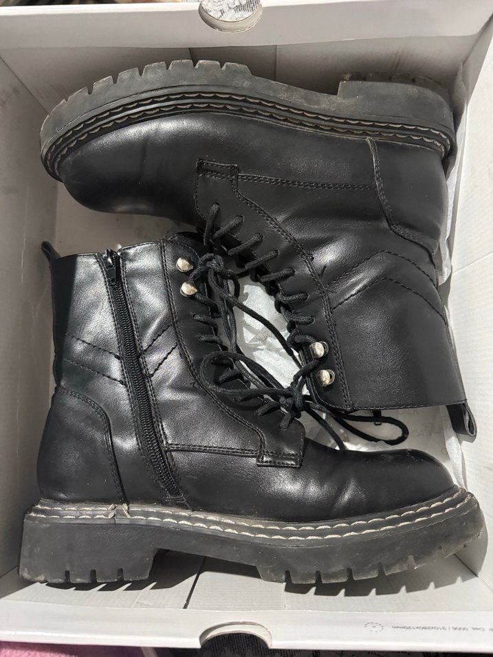 Catwalk bot kutusunda - Görsel 3