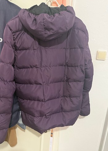 Mor Kapüşonlu Kadın Kış Montu - Görsel 4