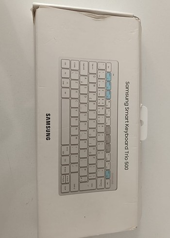 SAMSUNG SMART KEYBOARD TRİO 500