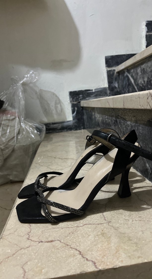 Siyah Süet Stiletto Topuklu Kadın Ayakkabı - Görsel 3