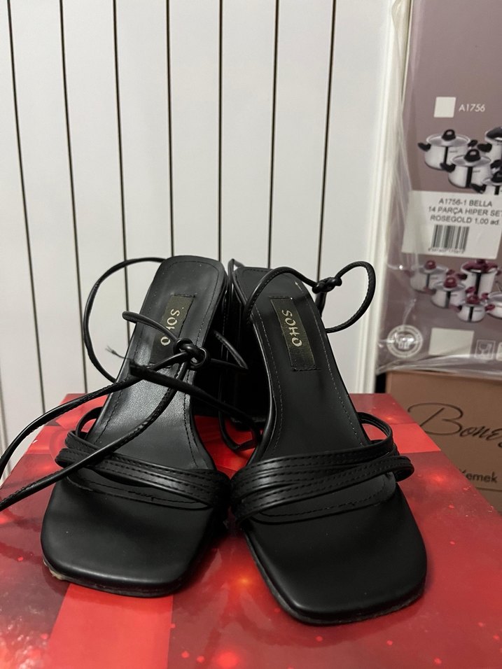 Kalın topuklu - Görsel 3