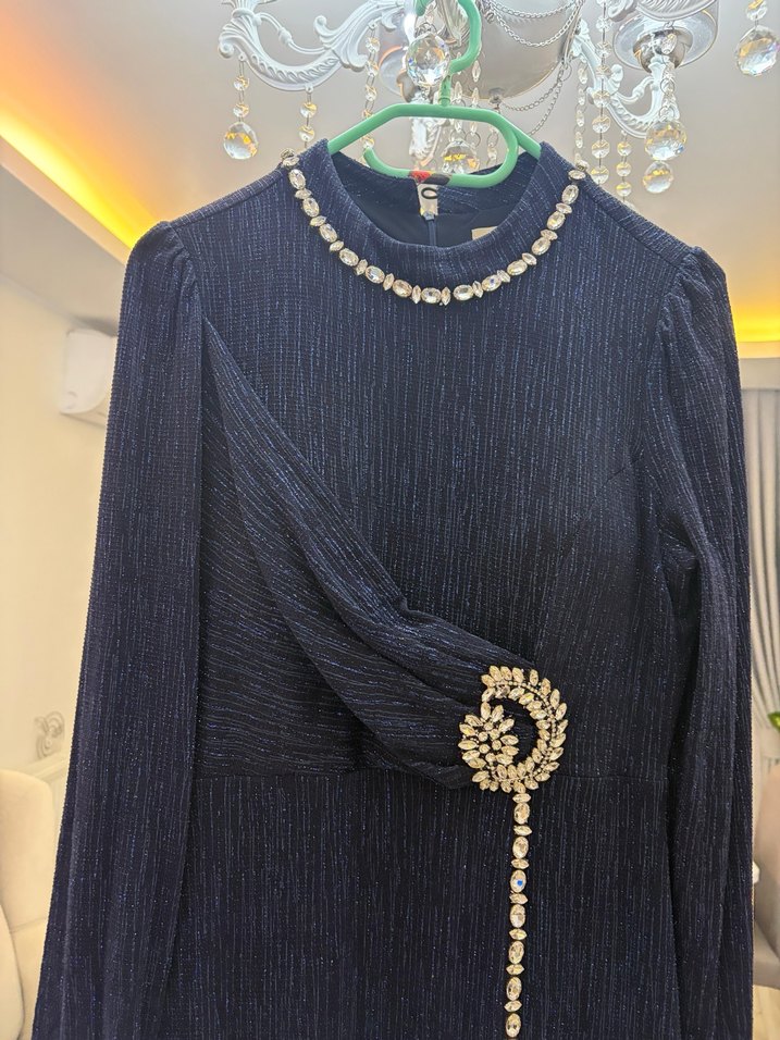 Simli Taşlı Kemer Detaylı Lacivert Uzun Abiye Elbise - Görsel 5