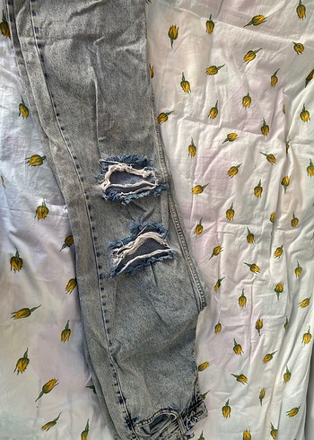 Düğmeli Gri Yırtık Salaş Kot Pantolon - Görsel 3