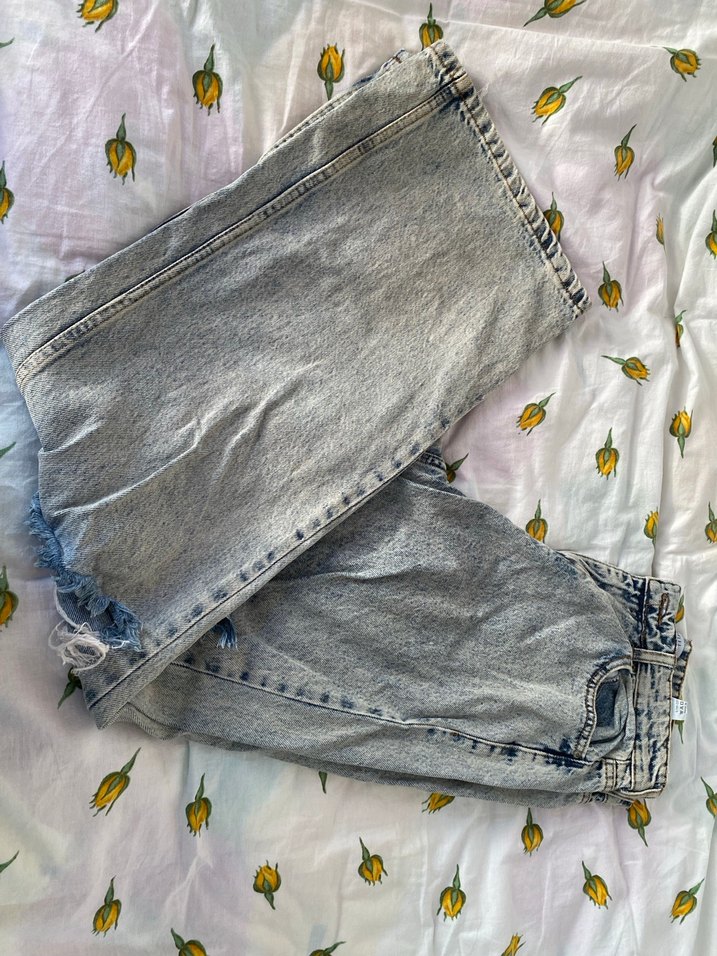 Düğmeli Gri Yırtık Salaş Kot Pantolon - Görsel 5