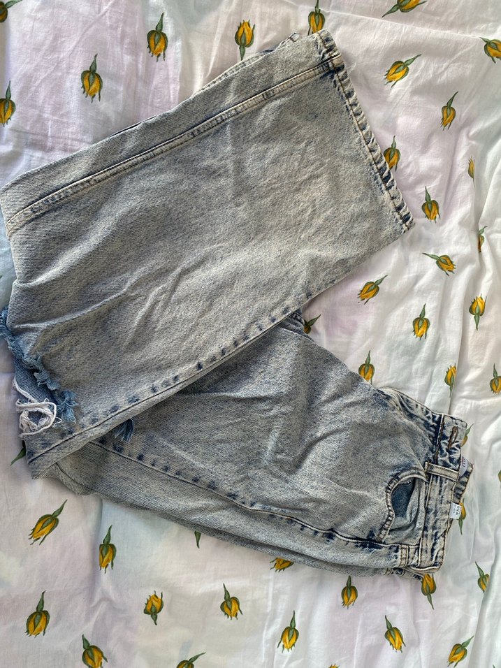 Düğmeli Gri Yırtık Salaş Kot Pantolon - Görsel 2