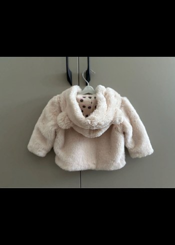 Diğer Kız Çocuk Bej Kapüşonlu Kürklü Mont (3-6 ay/62-68 cm)