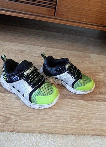 25 Beden Skechers 25 numara orgınal