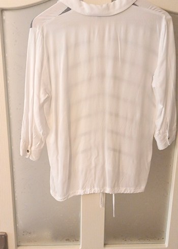 Kadın Beyaz Gri Çizgili Kısa Kollu Gömlek - Görsel 4