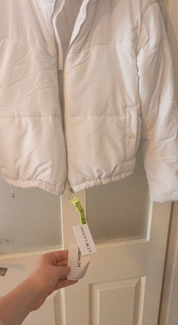 Beyaz Düğmeli Kadın Ceket - Görsel 3