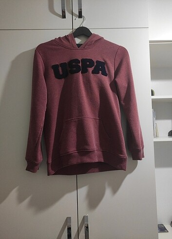 11-12 Yaş Beden kırmızı Renk US Polo marka 11-12 yaş erkek çocuk sweatshirt
