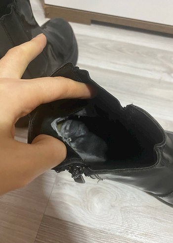 Parlak Siyah Platform Topuklu Kadın Bot - Görsel 3