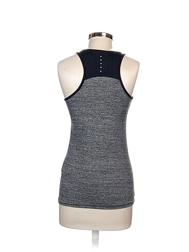 xl Beden Nike Bluz %70 İndirimli.