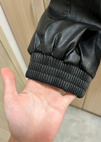 Siyah Deri Fermuarlı Kadın Ceket - Görsel 2