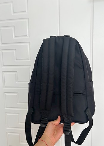  Beden siyah Renk Eastpak Day PakR S Siyah Sırt Çantası