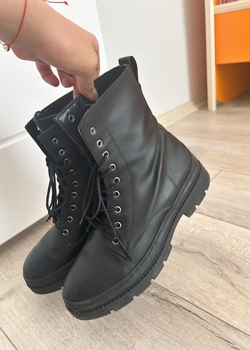 Deichmann Siyah Deri Bot