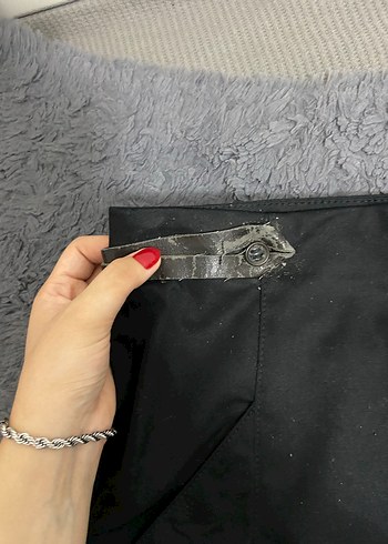 Twist Gri Siyah Kemer Detaylı Midi Kalem Etek