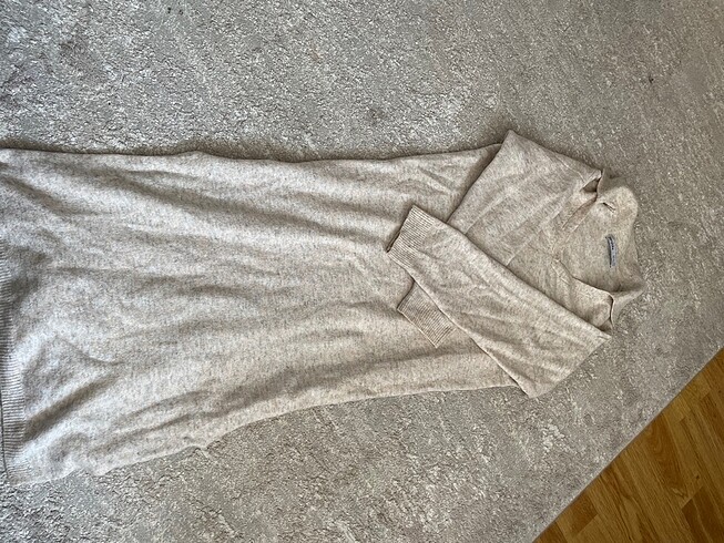 m Beden BERSHKA UZUN ELBİSE