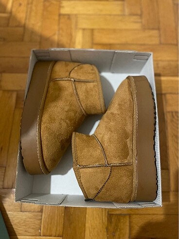 Kahverengi platform taban yeni sezon UGG