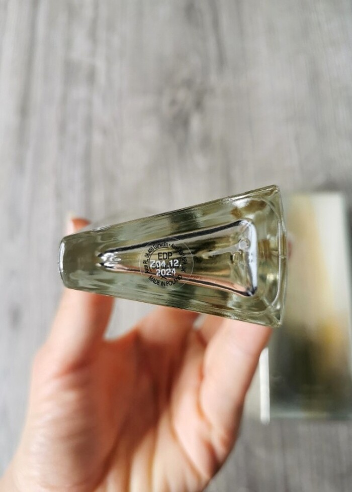 Avon Attraction Kadın EDP Parfüm 50 ml - Görsel 3
