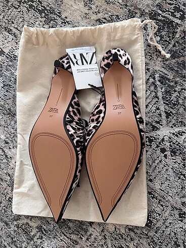 Zara Zara leopar topuklu sandalet