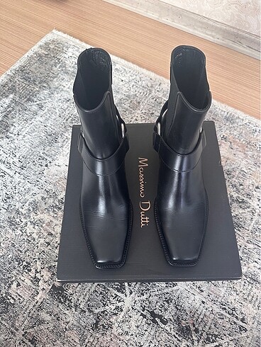 Massimo Dutti Massimo dutti deri bot