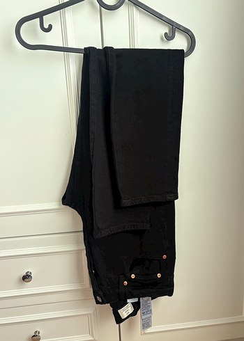 Levis Siyah 501 Jean
