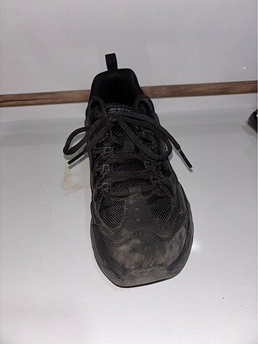 36 Beden Skechers temiz kullanılmıştır