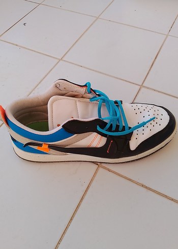 Özel Tasarım ve Renkli Nike Spor Ayakkabı - Görsel 2