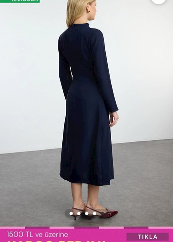 Lacivert Uzun Kollu Yüksek Yakalı Kadın Elbise - Görsel 2