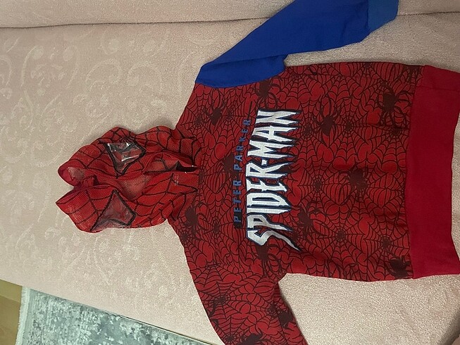 LC Waikiki spiderman sweat