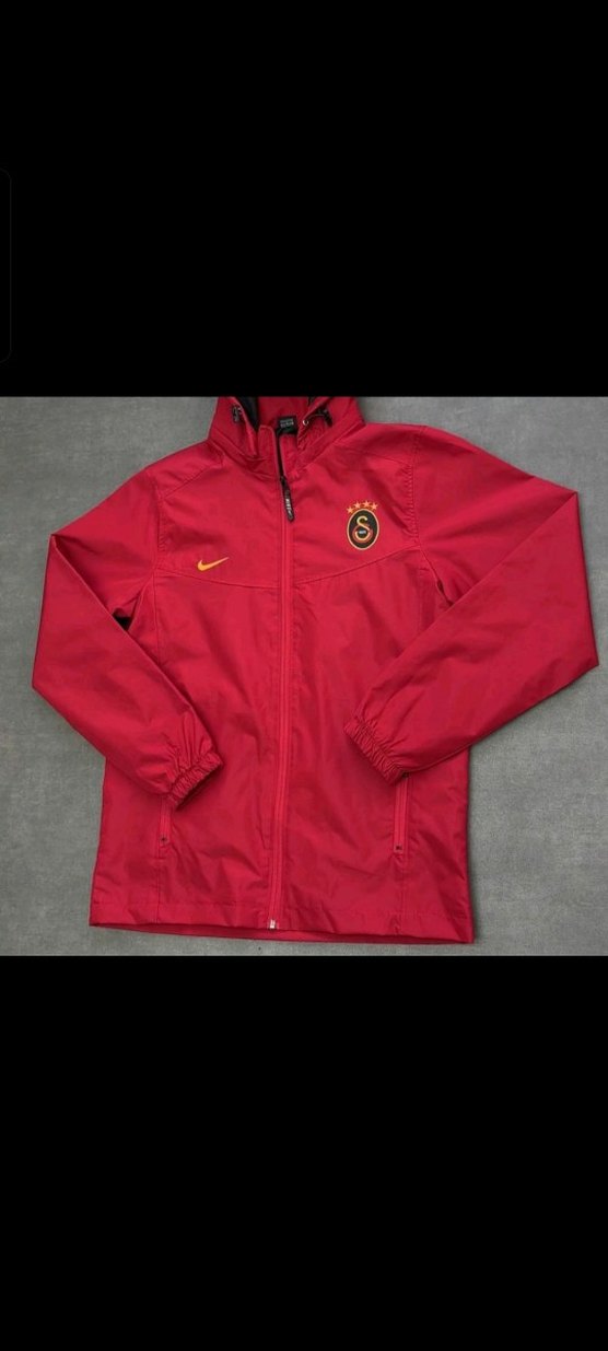 Puma Siyah Kapüşonlu Spor yagmurluk — görsel 6/20