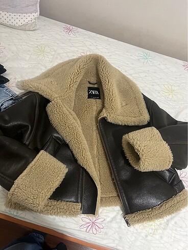 koyu kahve kürklü mont