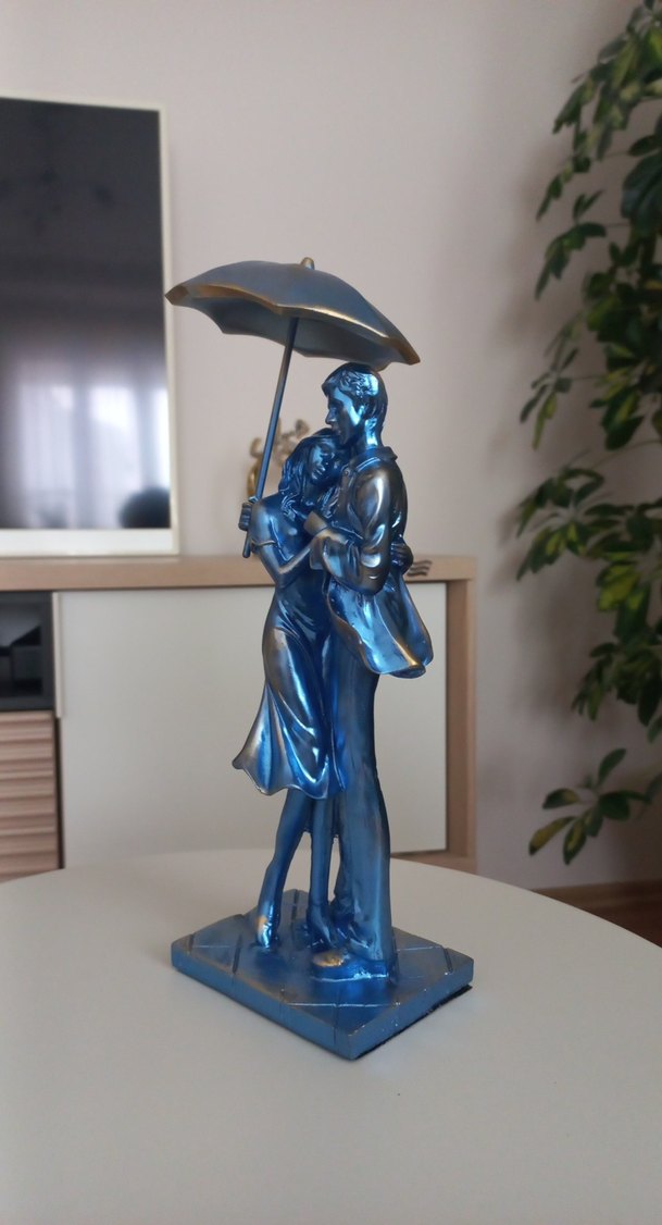 Parlak Mavi Şemsiye Altında Çift Biblosu - Görsel 3