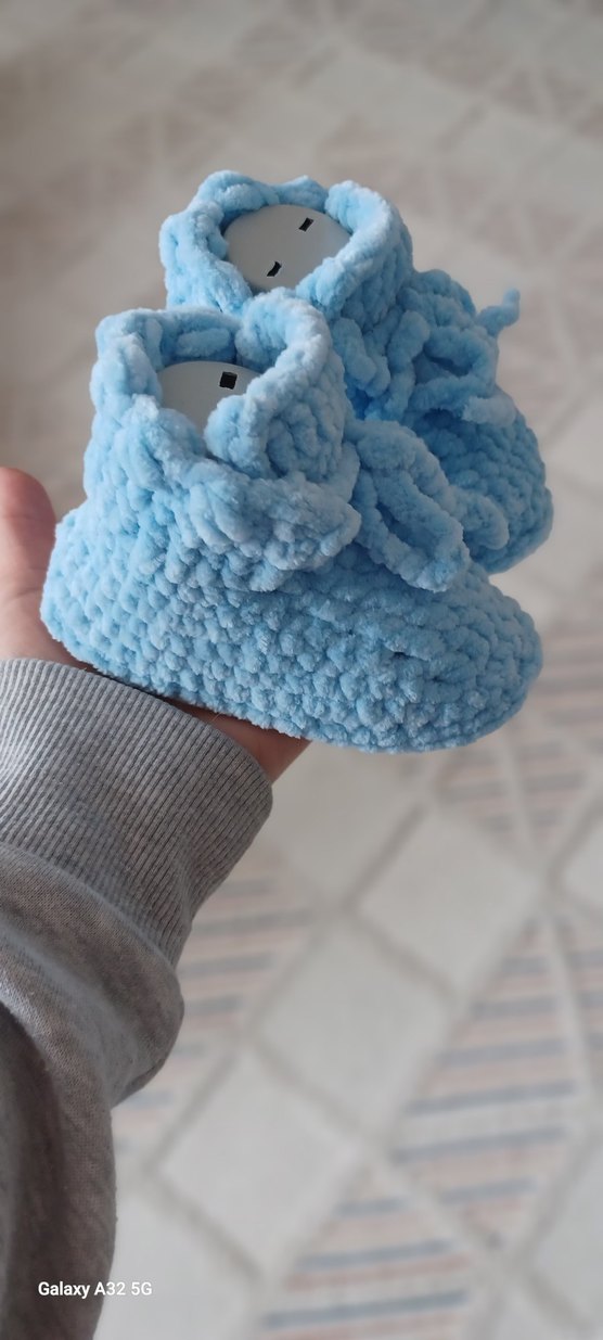 Mavi Örgü Erkek Bebek Patik - Görsel 3