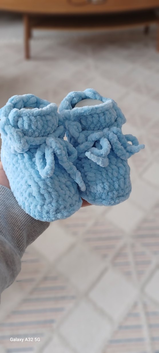 Mavi Örgü Erkek Bebek Patik - Görsel 2