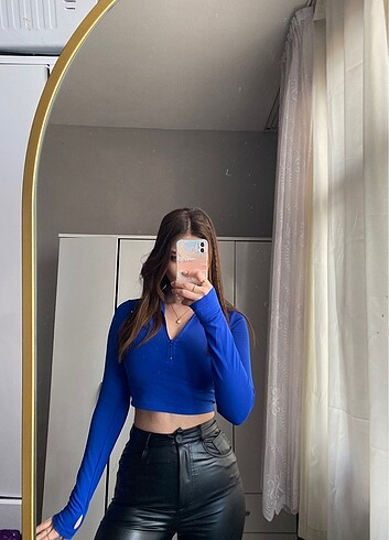 İç kısmı şardonlu fermuarlı bluz