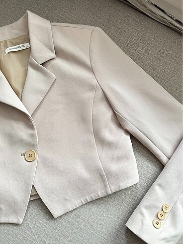 s Beden Crop Blazer