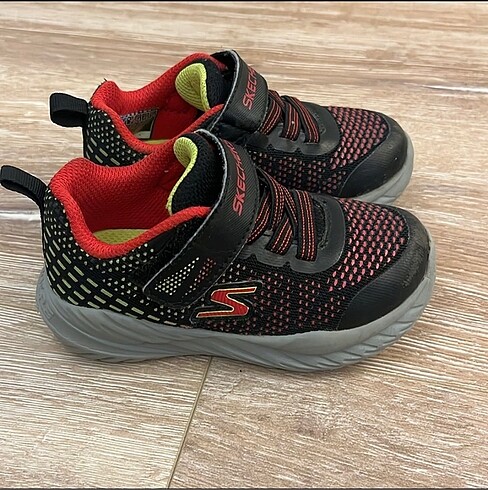 Skecher 24 numara