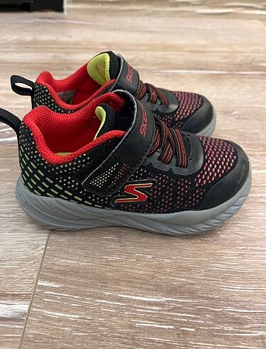 Skechers Skecher 24 numara
