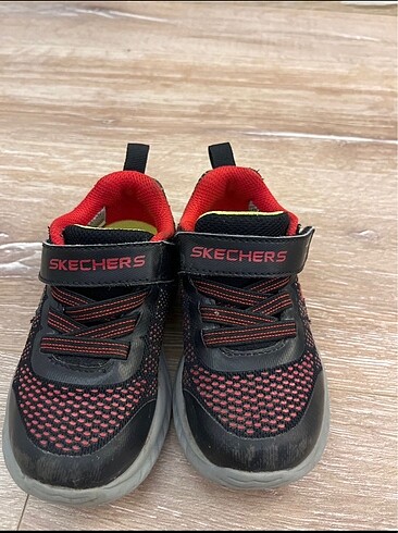24 Beden Skecher 24 numara