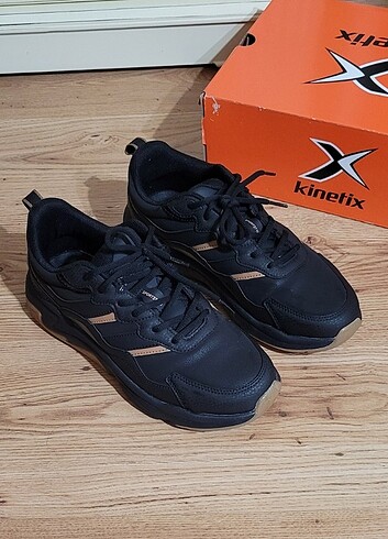 Kinetix Spor ayakkabı