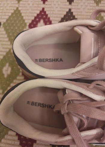 Bershka Pastel Pembe Dolgu Topuklu Kadın Spor Ayakkabı