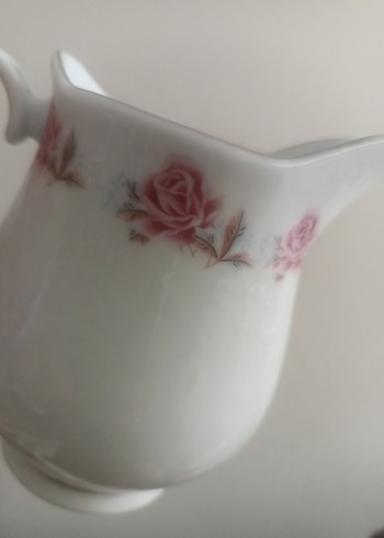Diğer Pastel Güllü Beyaz porselen sütlük